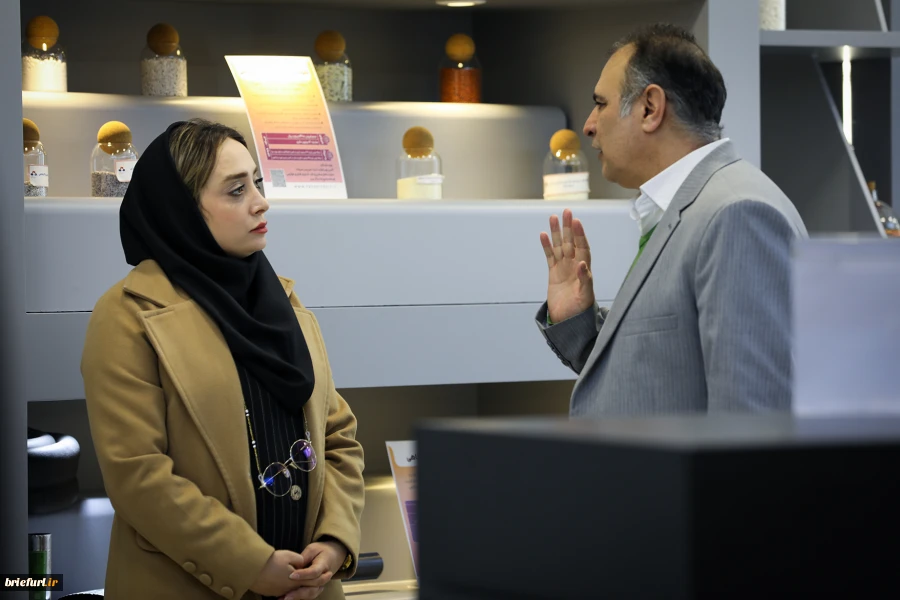 بازدید معاونین پژوهشی و مدیران آزمایشگاه های واحدهای استان تهران دانشگاه آزاد اسلامی 8