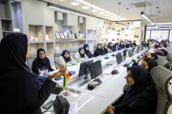 بازدید دانش آموزان متوسطه اول مدرسه دخترانه فرزانگان منطقه 5 تهران 
 3