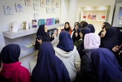 بازدید دانش آموزان متوسطه اول مدرسه دخترانه فرزانگان منطقه 5 تهران 
 20