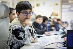 بازدید دانش آموزان مدرسه انرژی مثبت از نمایشگاه ایرانو 2