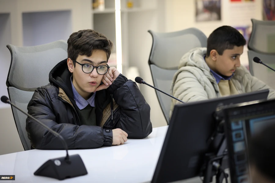 بازدید دانش آموزان مدرسه انرژی مثبت از نمایشگاه ایرانو 15