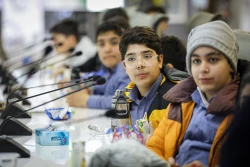 بازدید دانش آموزان مدرسه انرژی مثبت از نمایشگاه ایرانو 16