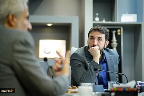 نشست خبری گروه استاندارد/ تبیین اهداف و جایگاه ایران در تدوین استانداردهای بین‌المللی نانو
 13