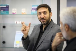 بازدید آقای محمدخانی سخنگوی شهرداری تهران و دکتر پایمرد مدیرعامل سازمان فناوری‌های نوین شهرداری تهران از نمایشگاه ستاد نانو 13