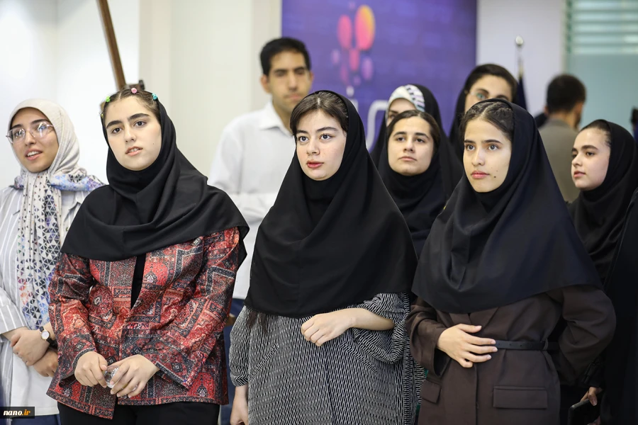 بازدید و تقدیر از برگزیدگان مرحله سوم هفدهمین المپیاد ملی فناوری نانو از ستاد توسعه فناوری های نانو و ویکرو 8