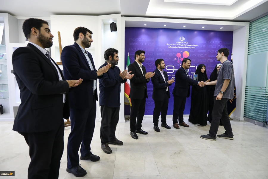 بازدید و تقدیر از برگزیدگان مرحله سوم هفدهمین المپیاد ملی فناوری نانو از ستاد توسعه فناوری های نانو و ویکرو 19